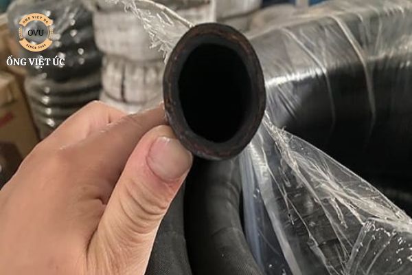 Ống cao su cứng cáp: Lựa chọn tối ưu cho công trình