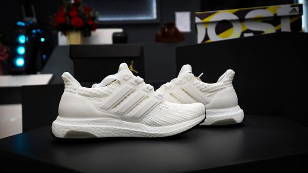 giay-ultra-boost-4-0-all-white