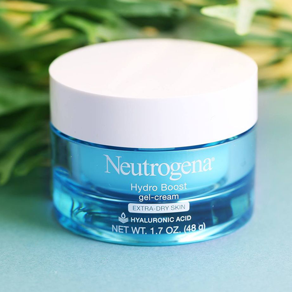 Cùng các Hot Girl review kem dưỡng ẩm Neutrogena