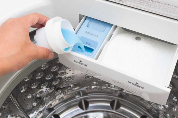 Nước giặt và bột giặt - Loại nào cho quần áo sạch sẽ?