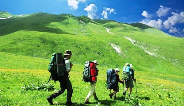 Trekking là gì? - Kinh nghiệm đi trekking an toàn và thú vị
