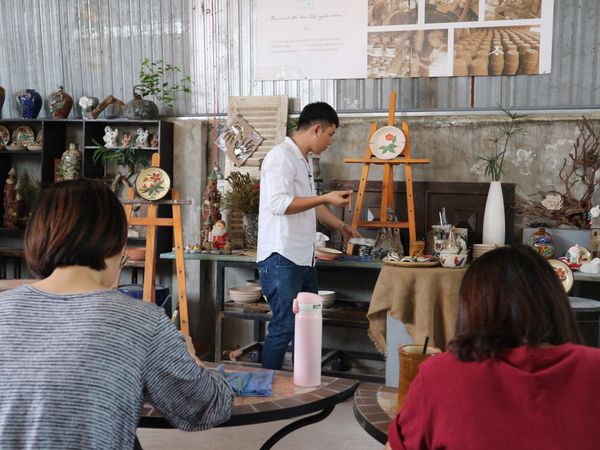 Workshop | Một nơi có gốm - Vẽ gốm 