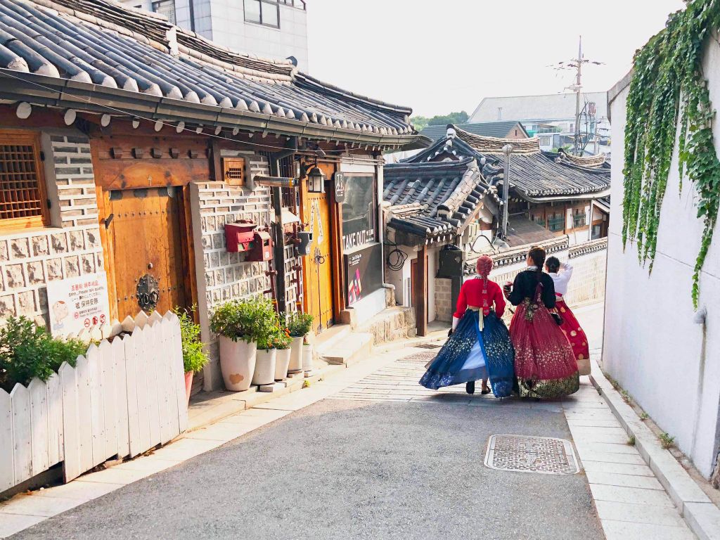 kham-pha-lang-bukchon-hanok