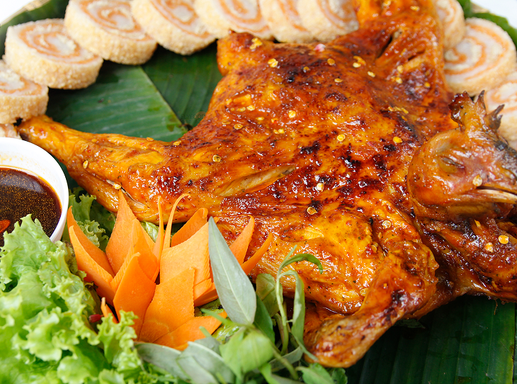Hướng dẫn 3 cách nướng gà siêu giòn rụm bằng lò vi sóng cực kì đơn giản tại nhà .