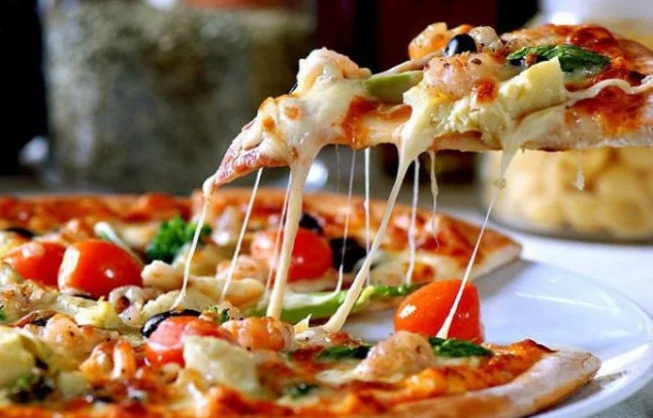 Cách làm pizza hải sản thơm ngon hấp dẫn bằng chảo chống dính