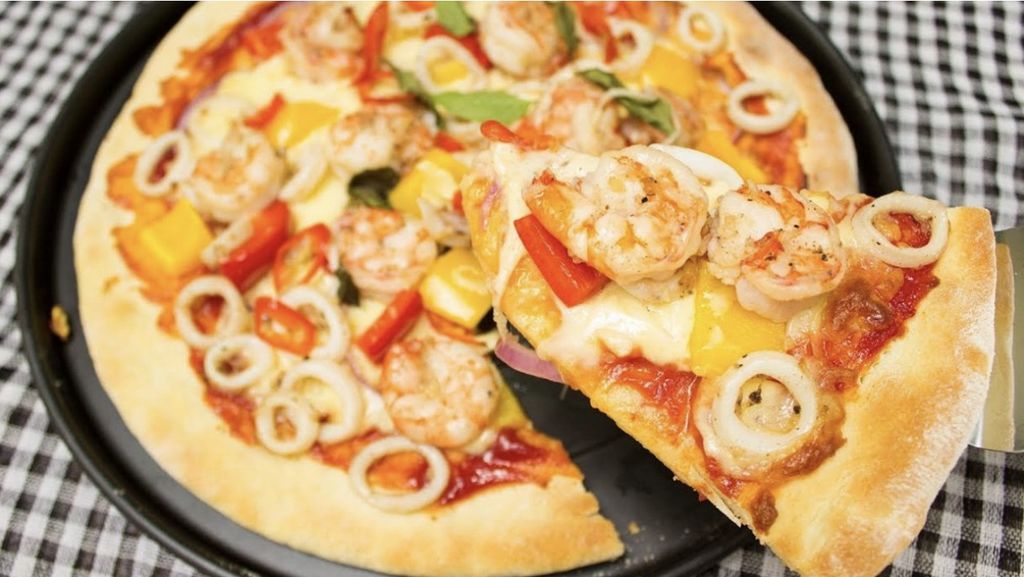 Cách chế biến pizza hải sản phô mai ngon mê ly, ngon “quên lối về”