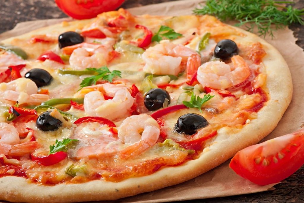 Making super delicious seafood pizza Pizza Hai Phong recipe