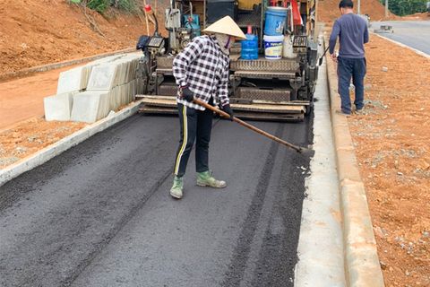 Thảm Carboncor Asphalt đường nội bộ khu trường Đại học Quốc Gia HN tại Hòa Lạc