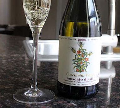 Moscato d’Asti Cascinetta Vietti - sự ngọt ngào của rượu vang nhẹ độ