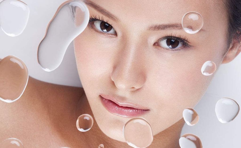 Cấp nước cho da căng mướt khi trời oi bức