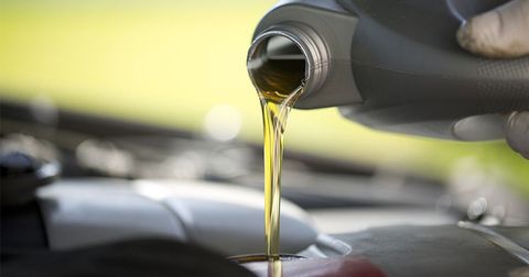 Đi bao lâu mới phải thay dầu xe máy?