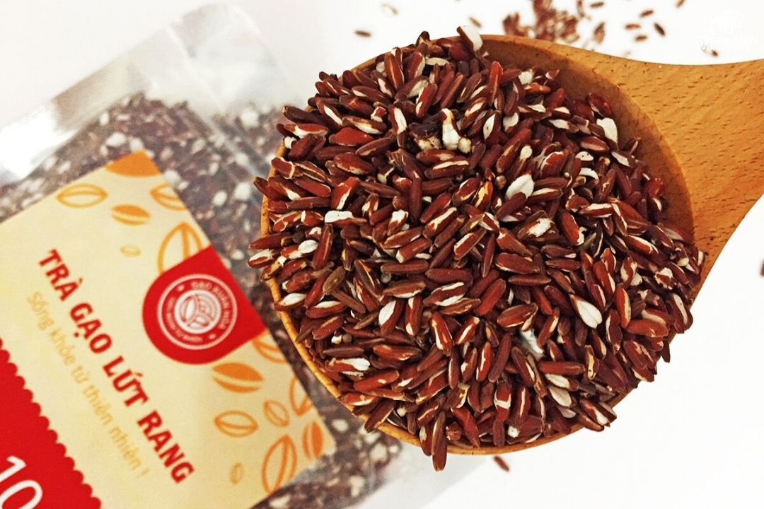 Khoáng chất và dinh dưỡng trogn gạo lứt giúp loại bỏ độc tố, hỗ trợ làm mát cơ thể