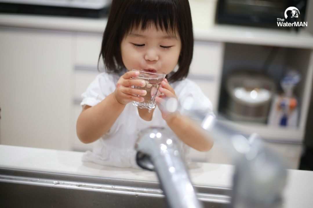 Chế độ nước uống cho trẻ