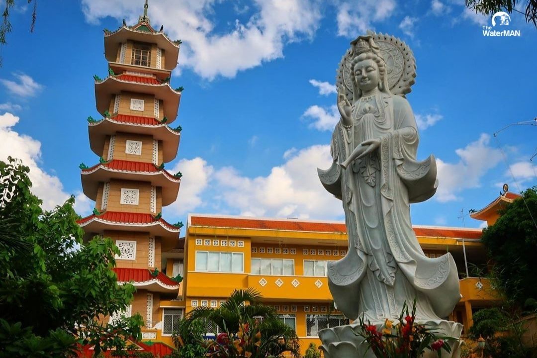 Top 10 ngôi chùa linh thiêng thanh tịnh nhất tphcm