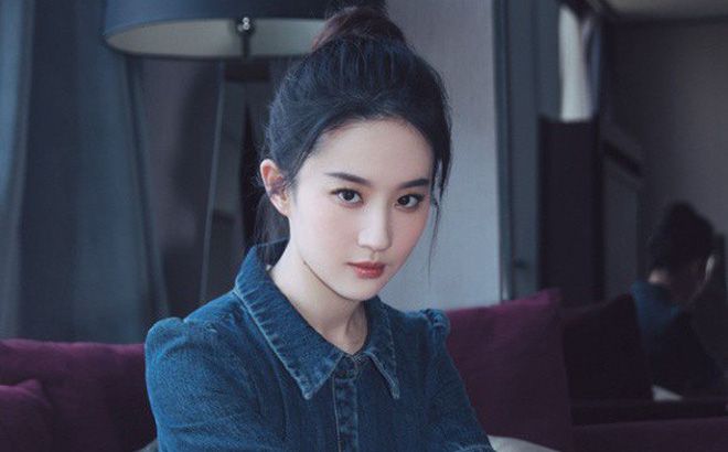 Ở TUỔI 32, LÀN DA CỦA LƯU DIỆC PHI VẪN TRẺ ĐẸP BẤT CHẤP TUỔI TÁC, BÍ KÍP Ở ĐÂU ???