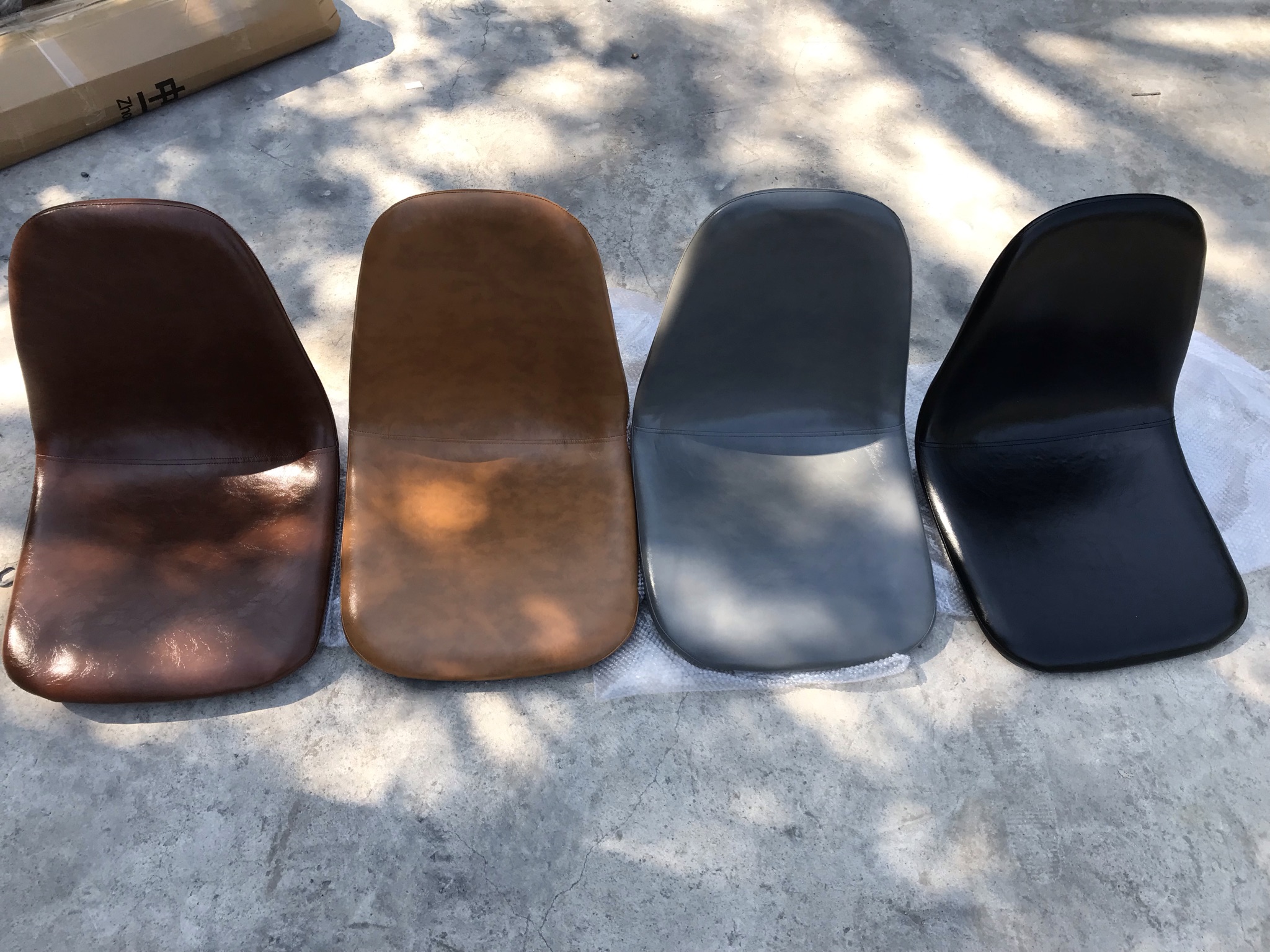 ghế-ăn-xdaily-da-bò