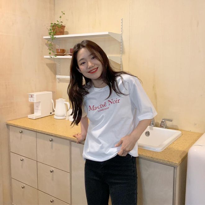 Có đến 4 cách diện áo phông