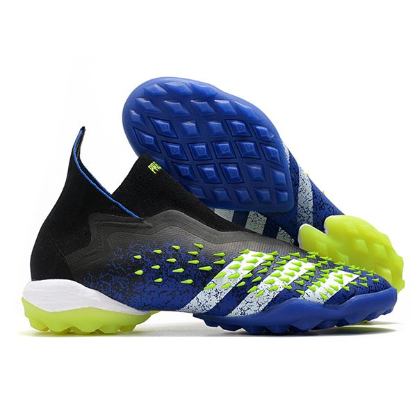 giày đá bóng sân cỏ nhân tạo adidas predator Freak TF màu xanh đen