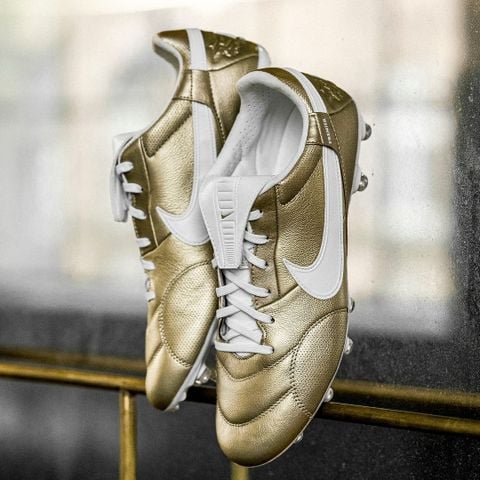 Nike chính thức cho ra mắt phiên bản mới Golden Premier III