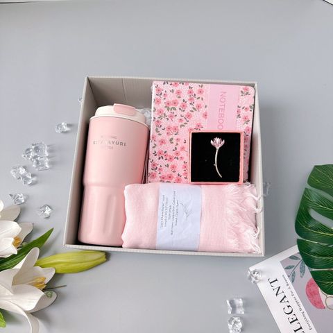 Chọn quà 20/10 cho bạn gái: Gợi ý 10 quà tặng ý nghĩa cho bạn gái ngày 20/10