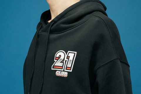 21 CLUB – A TET’S COLLECTION FROM PLAY DIRTY x BLOOMODE