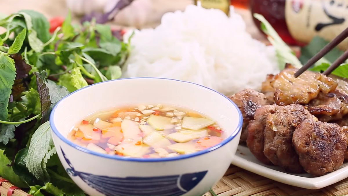 Người nhật thích ăn gì, mua quà gì ở Việt Nam nhất?