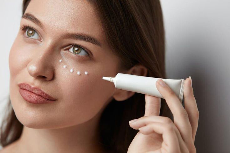VÌ SAO KEM MẮT CẦN ĐƯỢC
