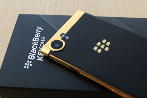 Giá dịch vụ mạ vàng cho BlackBerry KeyOne