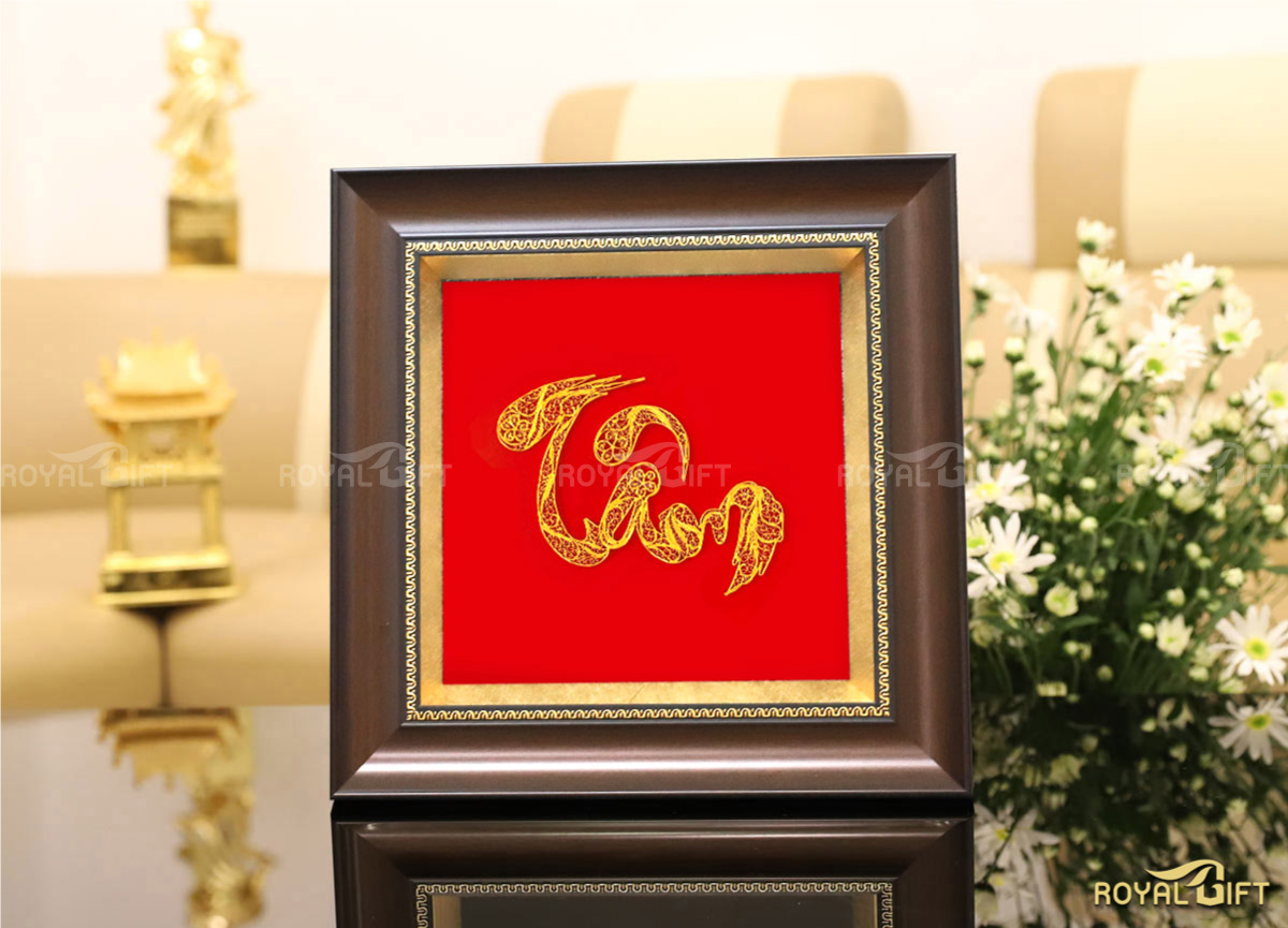 Tranh chữ tâm mạ vàng 24k