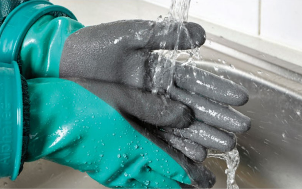 Rửa sạch trước khi tháo rời