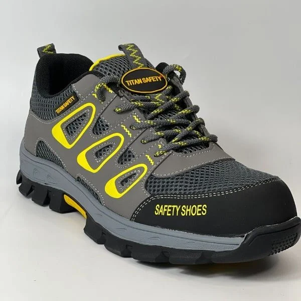 Top 10 Mẫu Giày Bảo Hộ Đáng Mua Nhất Tại Hà Nội Năm 2025