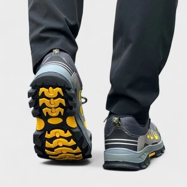 So Sánh Các Thương Hiệu Giày Bảo Hộ Hàng Đầu Hiện Nay