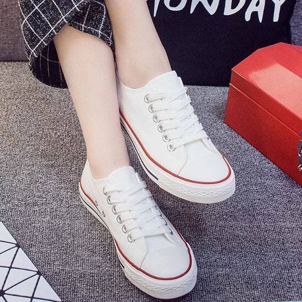 Khám phá mẹo đi giày bảo hộ không bị đau chân giúp thoải mái cả ngày