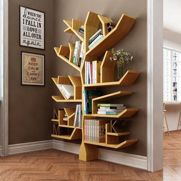 Kệ sách gỗ hình cây tô điểm căn phòng thêm độc đáo và ấn tượng