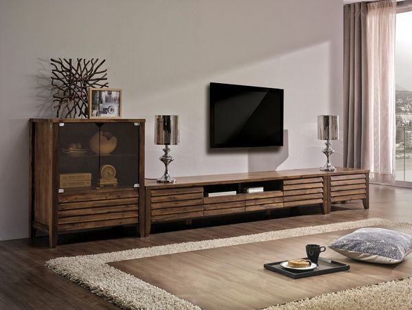 Kệ tivi treo tường mang tới không gian hiện đại và sang trọng
