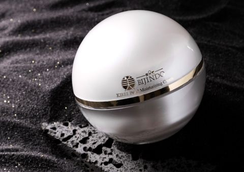 TÁC DỤNG CỦA PLATINUM TRONG VIỆC CHĂM SÓC SẮC ĐẸP