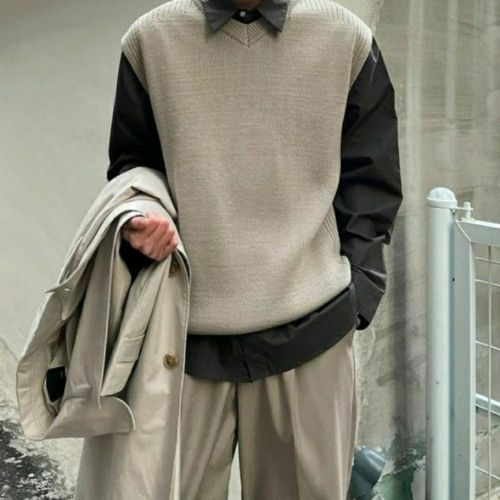 11 Tips phối đồ với áo len cổ tim nam đơn giản và thời trang