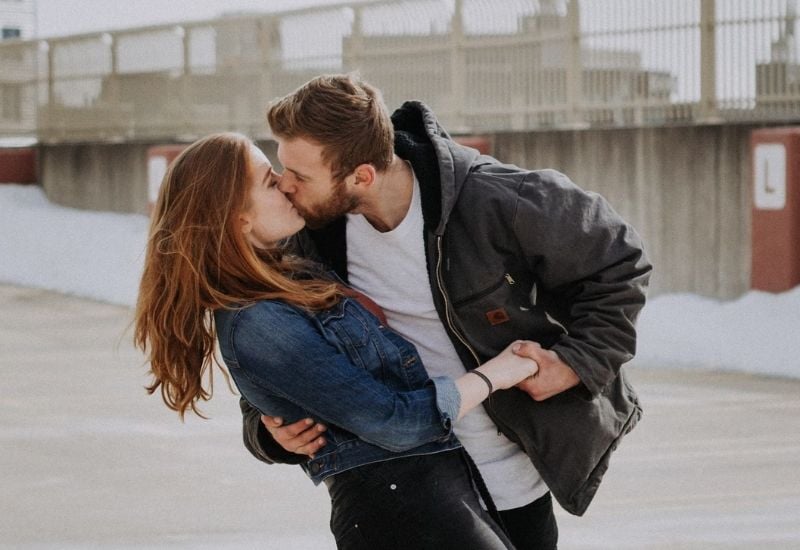 8 Ý tưởng chụp ảnh couple đẹp và hiện đại nhất hiện nay – BH Asia - Nhà phân phối Sigma ủy quyền 8 Ý tưởng chụp ảnh couple đẹp và hiện đại nhất hiện nay – BH Asia - Nhà phân phối Sigma ủy quyền