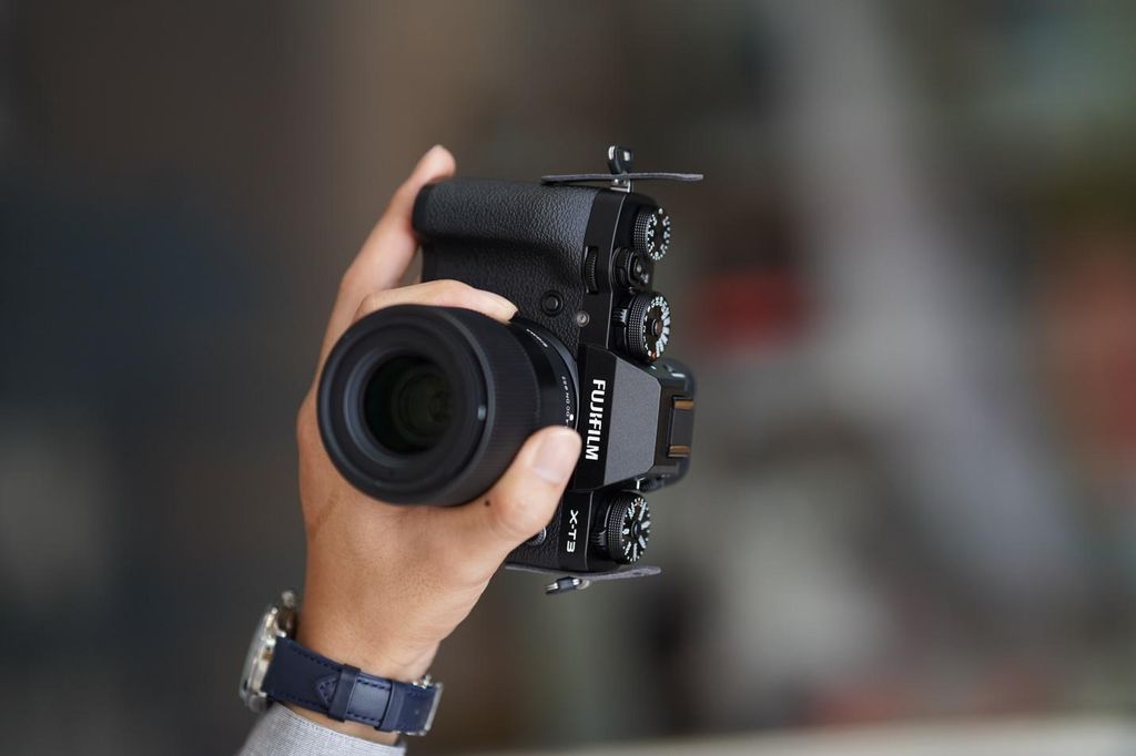 Đánh giá ống kính Sigma 56mm F1.4 ngàm Fujifilm X – Lens giá nhẹ liệu có “ngon” như lời đồn?