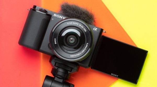 Sony ZV-E10 là chiếc máy ảnh quay vlog tầm trung tốt nhất.