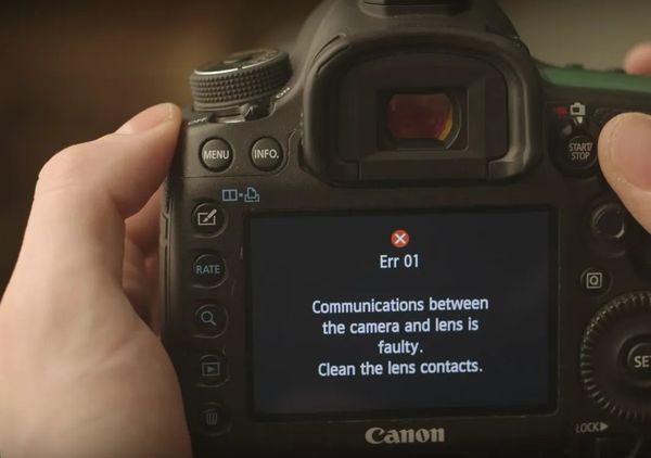 Lỗi máy ảnh và ống kính không thể kết nối với nhau.