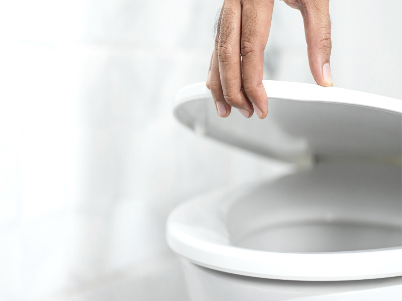 Nắp bồn cầu giảm mùi hôi