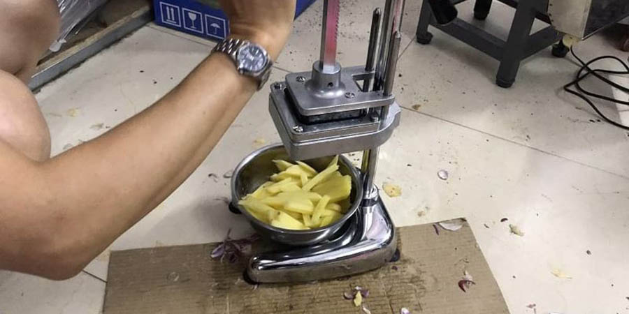 máy cắt khoai tây vuông