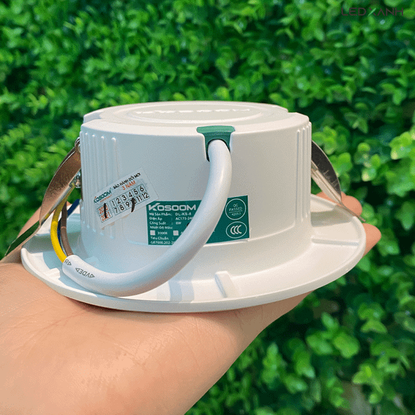 den-led-am-tran-ngoi-sao-kosoom