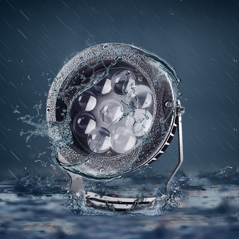 den-roi-cot-ngoai-troi-chieu-diem-mds04