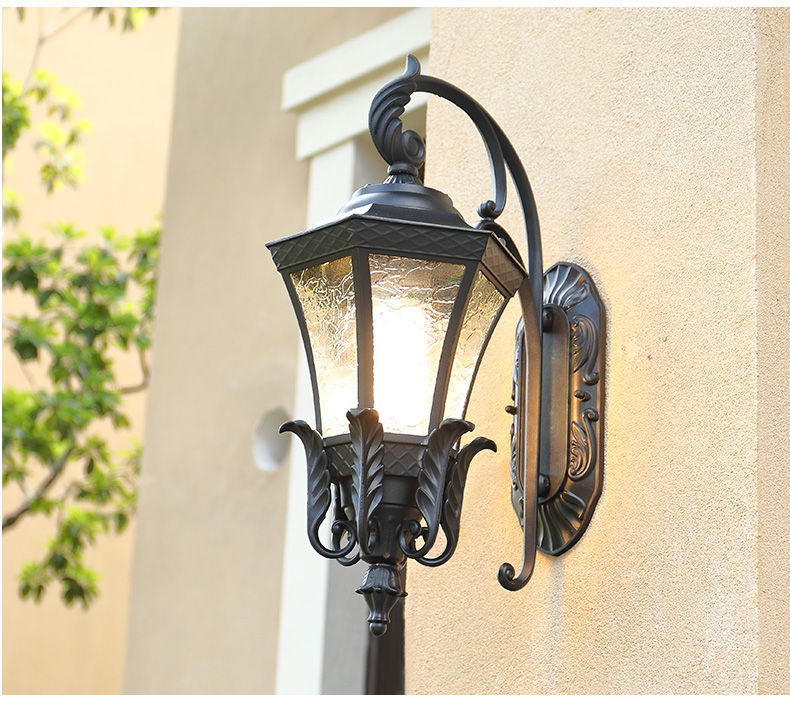 den-tuong-ngoai-troi-hop-kim-nhom