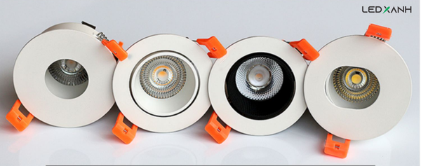 den-led-am-tran-chieu-roi-elv