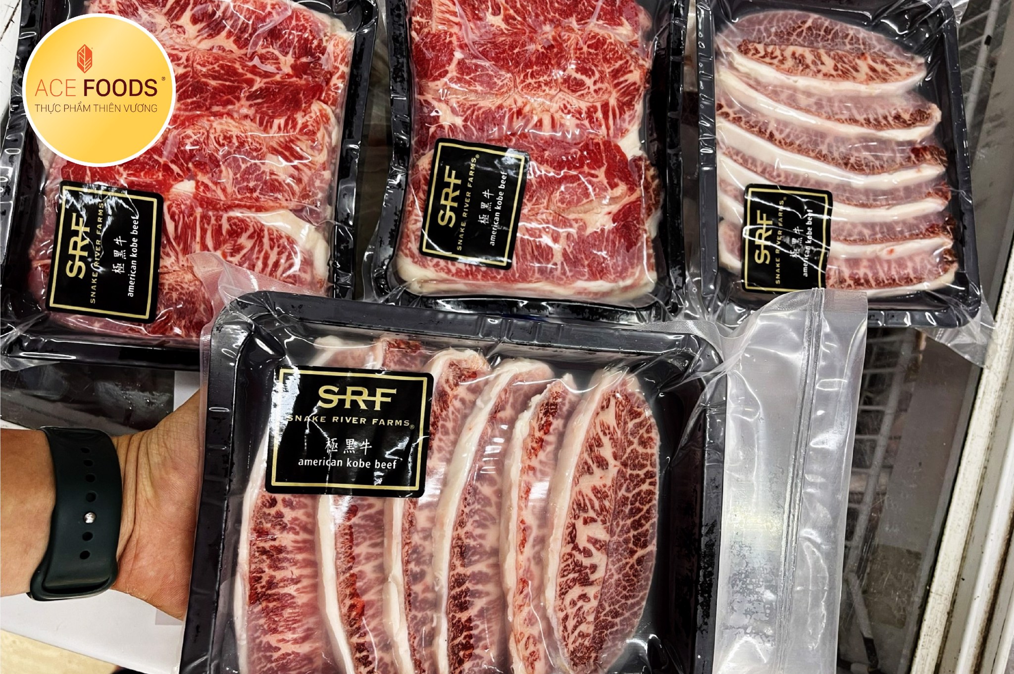 ACE FOODS có bán thịt bòWagyu Mỹ của thương hiệu Snake River Farm
