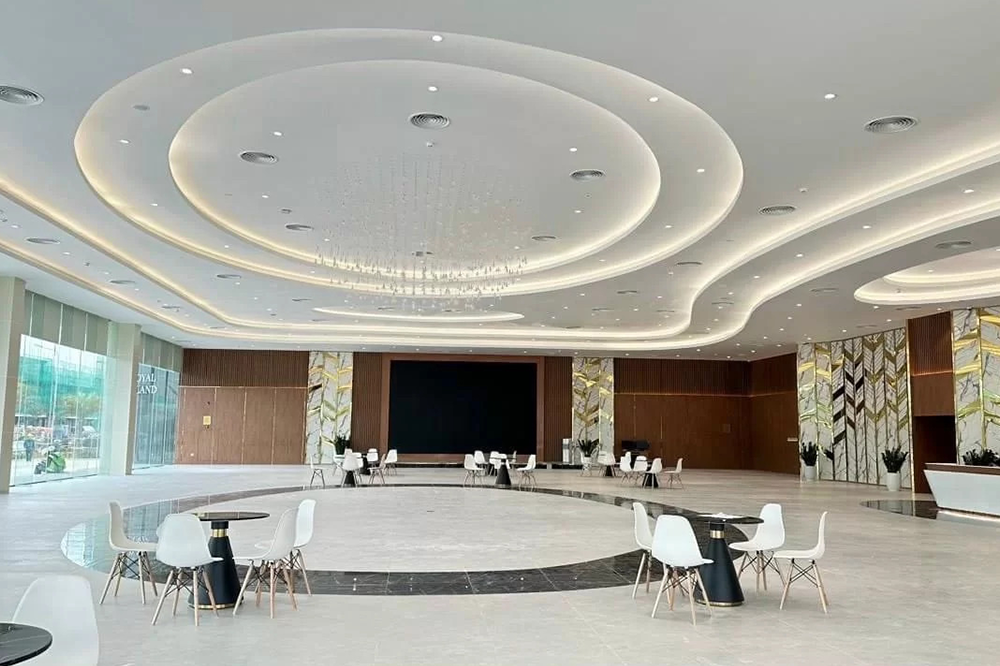 Vinhomes Royal Island