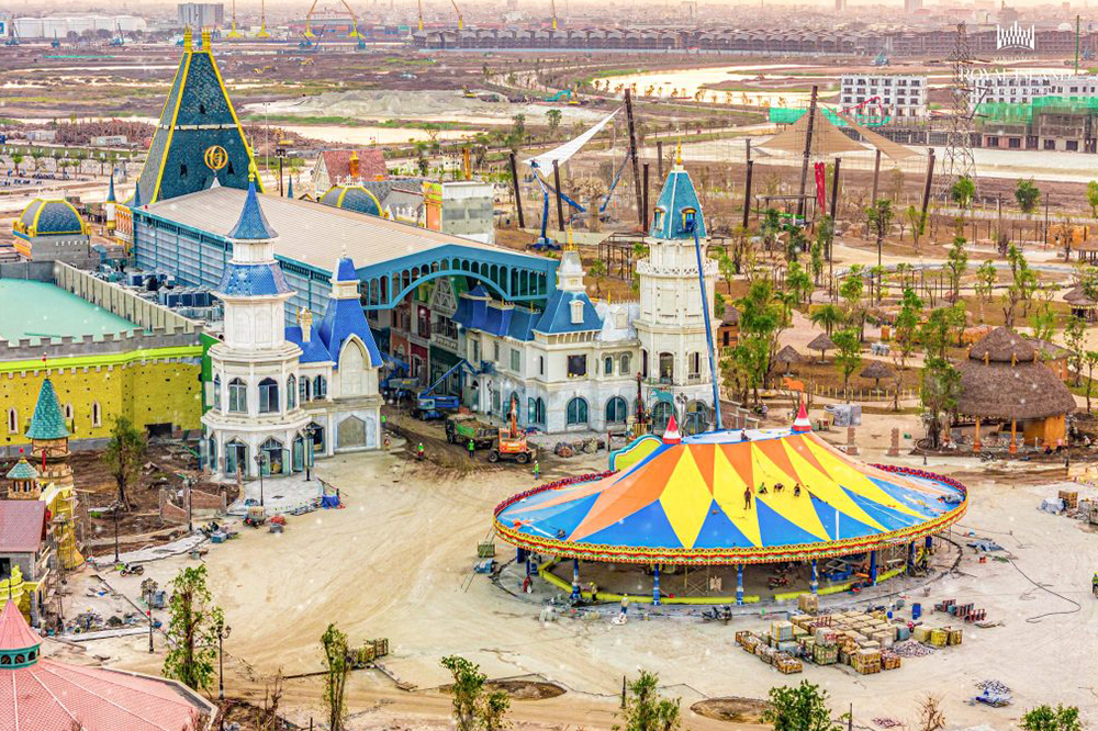 Vinhomes Royal Island